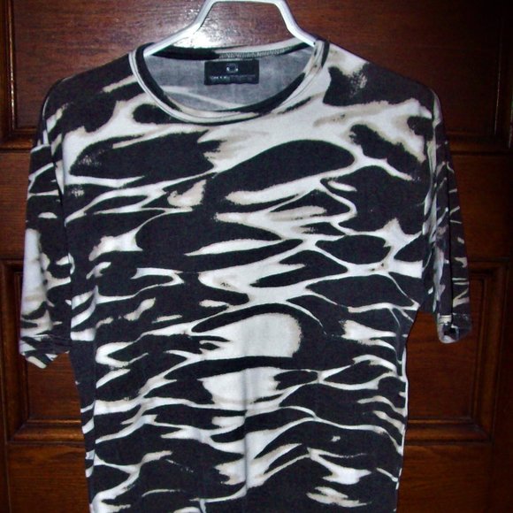 ~~~ TOP ~~~ Large - Picture 1 of 1